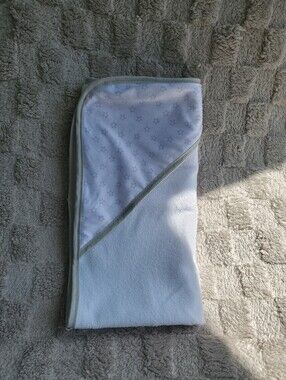 ✨Baby Hooded Towel - White with Light Gray Stars✨